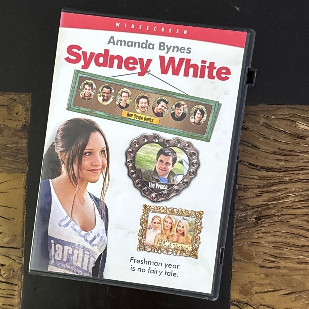 Sydney‎ White DVD Widescreen Amanda Bynes 2007 Teen Comedy Movie PG-13 Universal